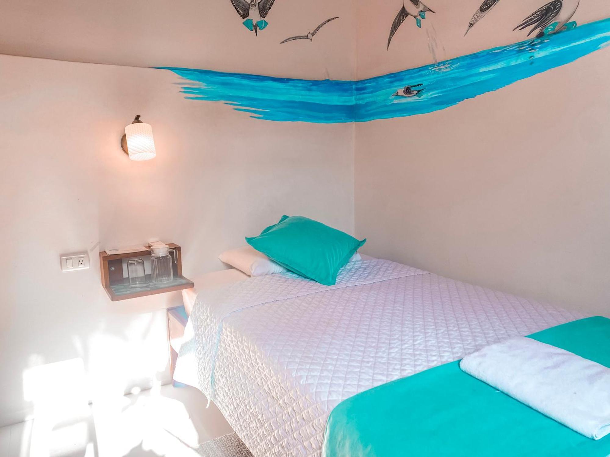 Hotel Coral Blanco With High Speed Internet Starlink And Galapagos Tour Operator Puerto Villamil Kültér fotó
