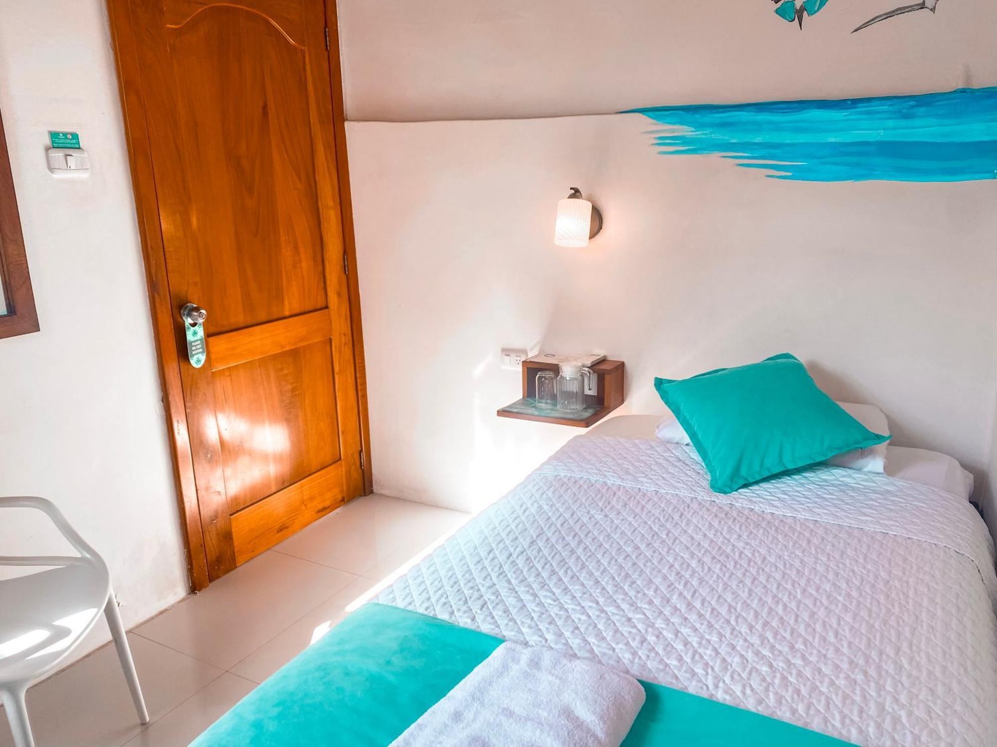 Hotel Coral Blanco With High Speed Internet Starlink And Galapagos Tour Operator Puerto Villamil Kültér fotó