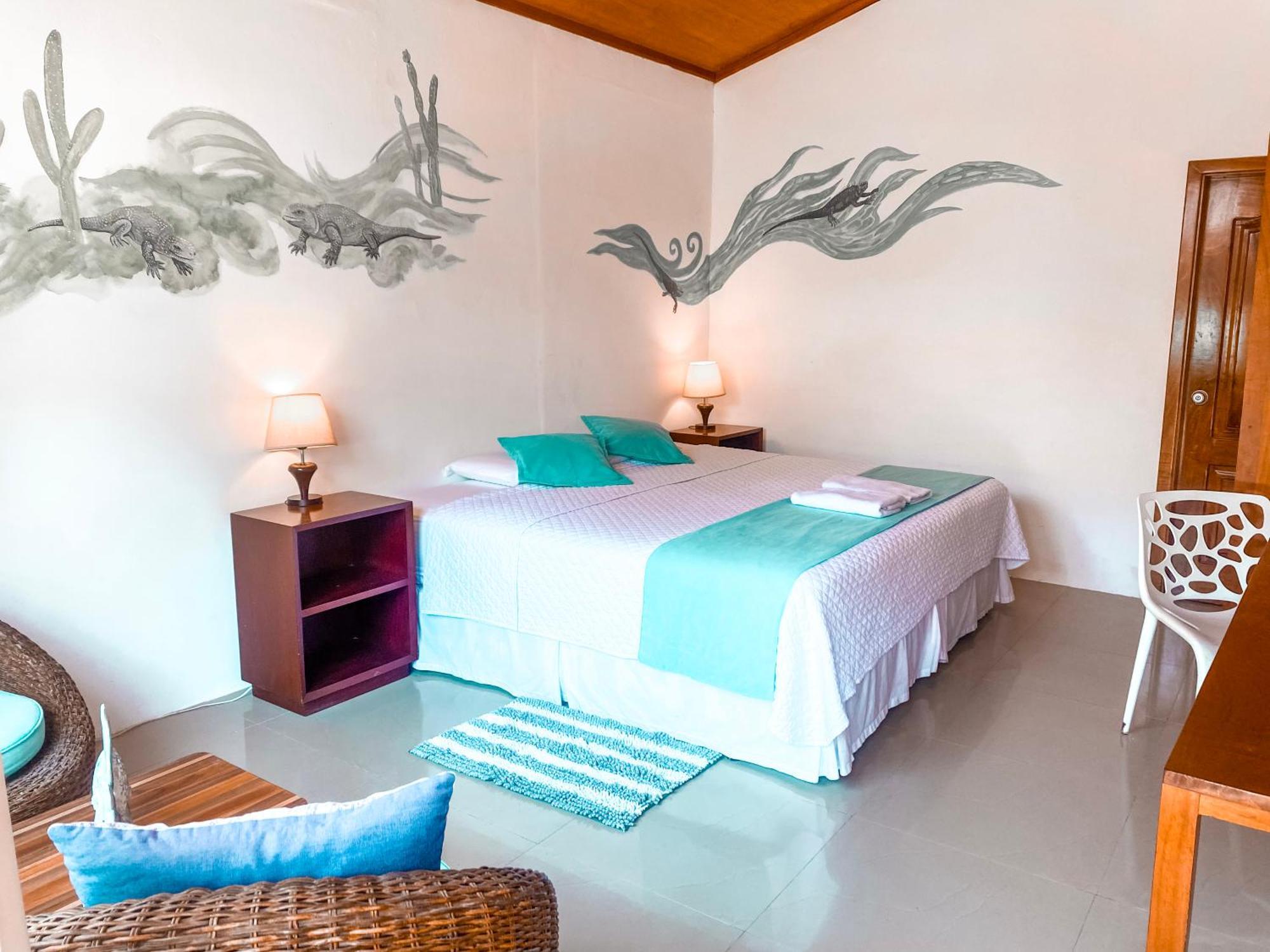 Hotel Coral Blanco With High Speed Internet Starlink And Galapagos Tour Operator Puerto Villamil Kültér fotó