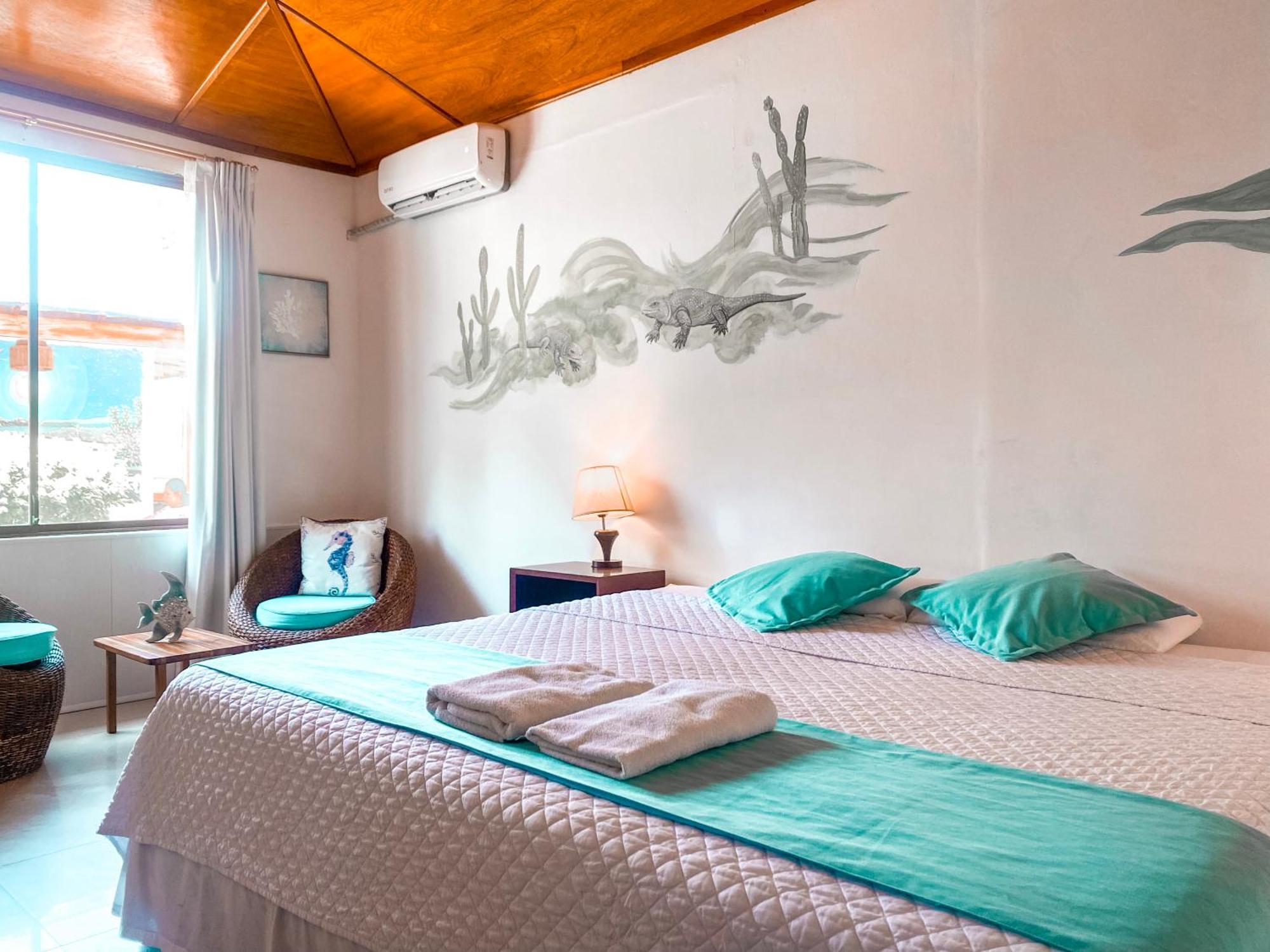 Hotel Coral Blanco With High Speed Internet Starlink And Galapagos Tour Operator Puerto Villamil Kültér fotó