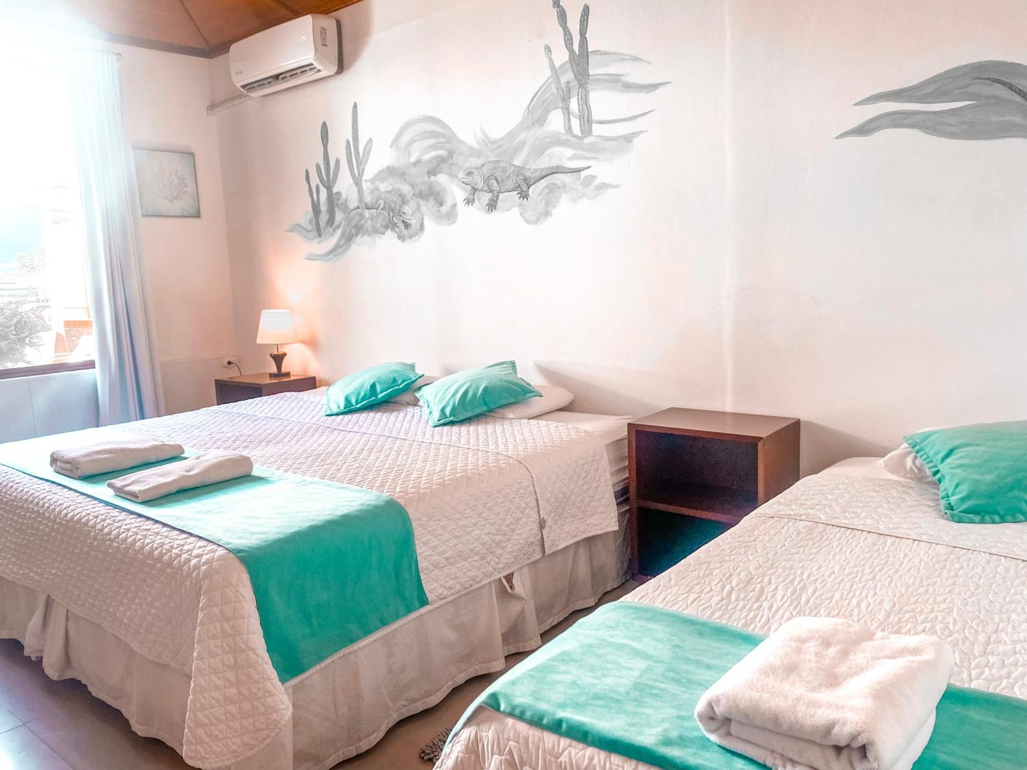 Hotel Coral Blanco With High Speed Internet Starlink And Galapagos Tour Operator Puerto Villamil Kültér fotó